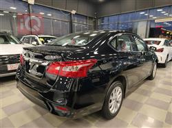 نيسان سيلفي